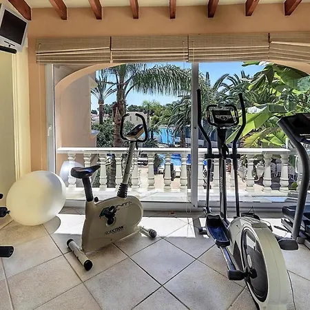 Villa Xenofilia 3 *