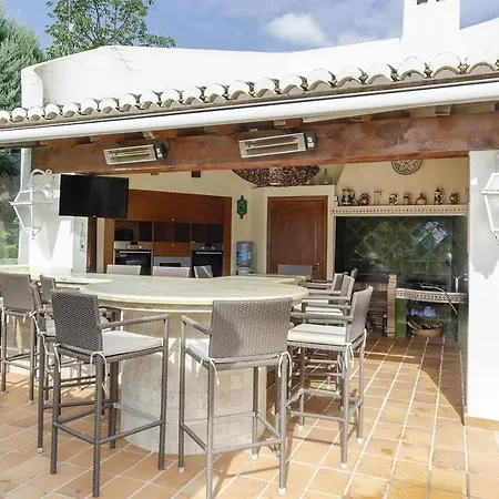 Villa Xenofilia 3 *